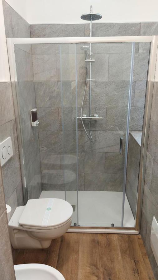 Glam G H O S T E L Guest house 2*